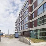 Apartment Elegant Seaview Flat In Noblessner