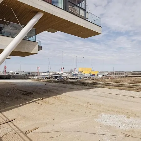 Elegant Seaview Flat In Noblessner * Tallinn