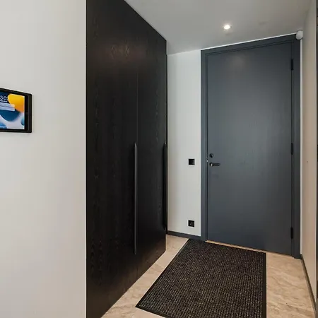 Elegant Seaview Flat In Noblessner タリン