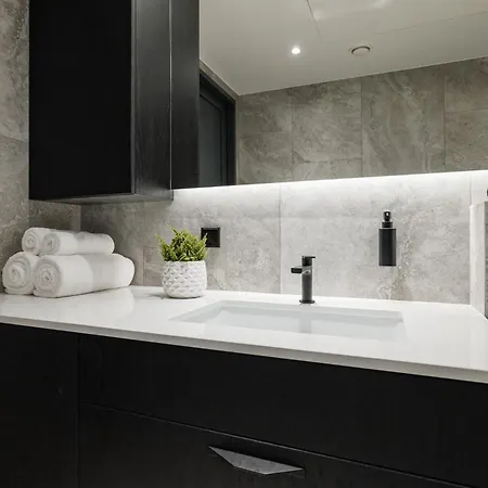 Apartment Elegant Seaview Flat In Noblessner *