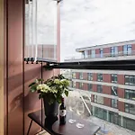 Elegant Seaview Flat In Noblessner * Tallin